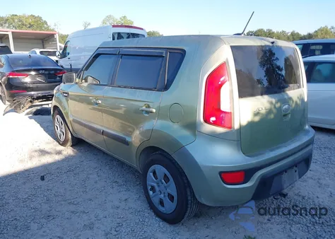 2013 Kia Soul z USA, uszkodzony, nr VIN KNDJT2A5XD7602581